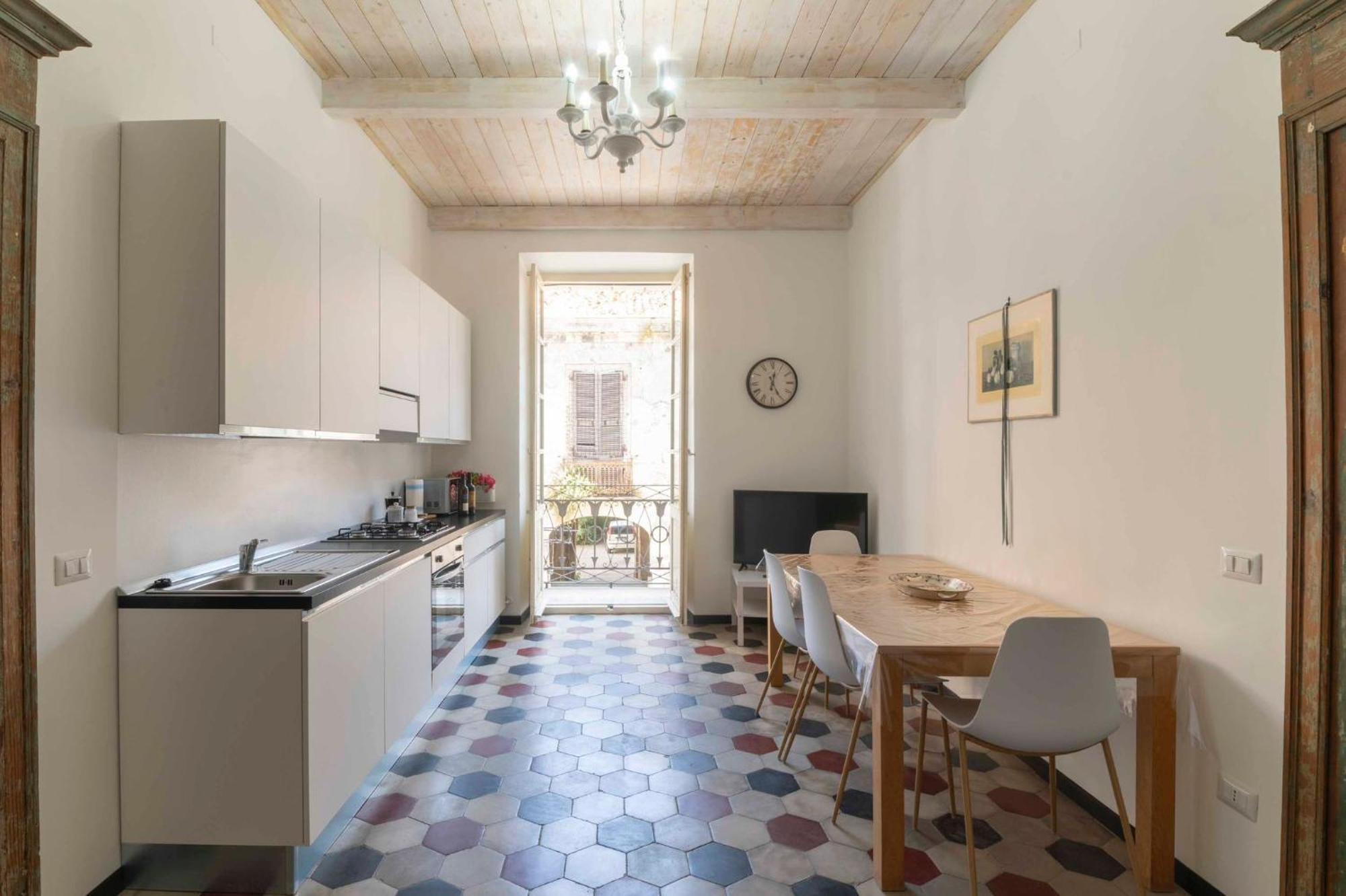 Vintage Cavour Apartment
